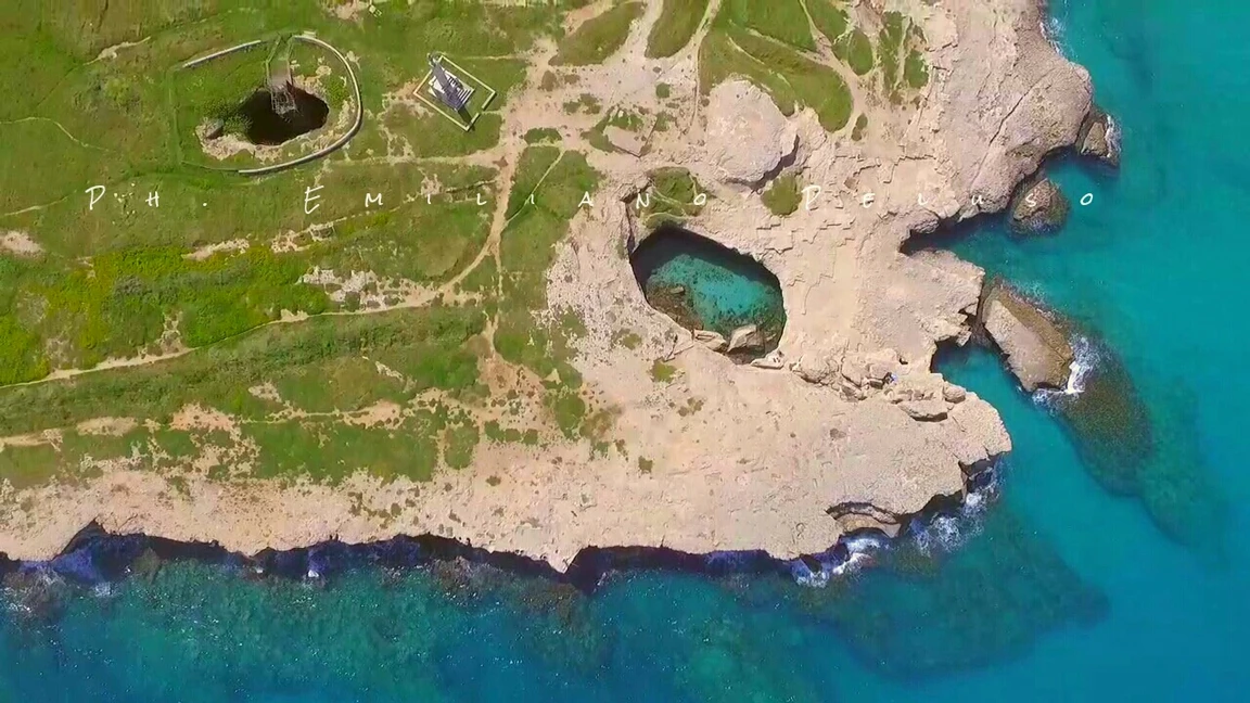 Salentissimo.it: Grotta della Poesia - Roca Vecchia - Melendugno, spiagge del Salento