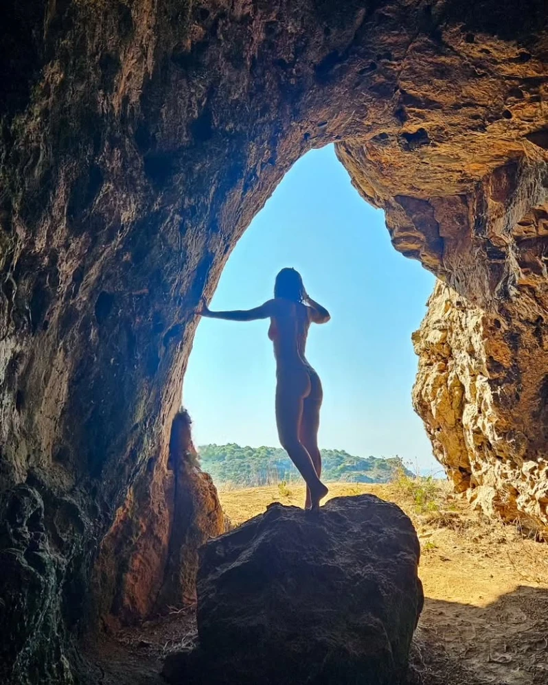 Salentissimo.it: Grotta della Torre Uluzzo - Porto Selvaggio - Nardo, spiagge del Salento