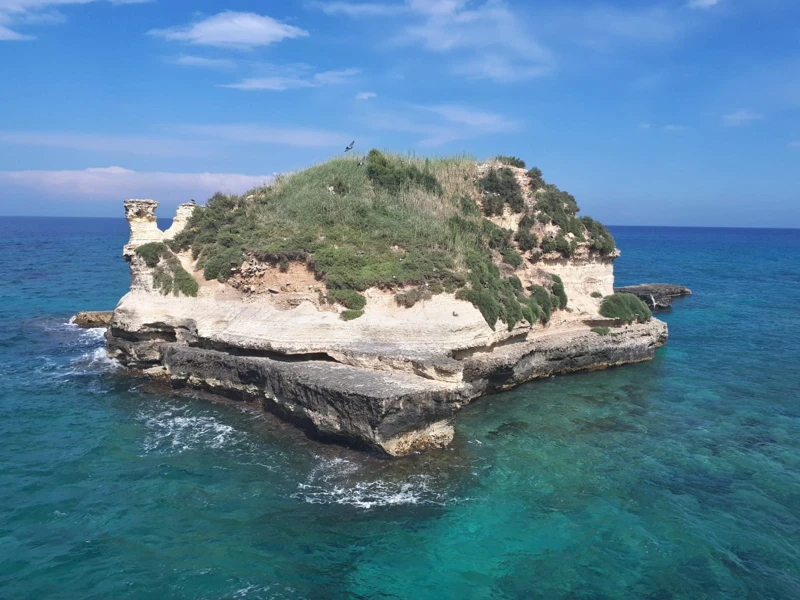 Salentissimo.it: I Faraglioni di Sant Andrea - Sant Andrea - Melendugno, spiagge del Salento