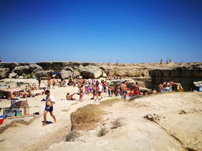 Salentissimo.it: Grotta della Poesia - Roca Vecchia - Melendugno, spiagge del Salento