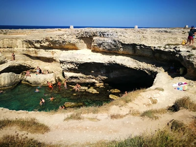 Salentissimo.it: Grotta della Poesia - Roca Vecchia - Melendugno, spiagge del Salento