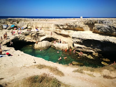 Salentissimo.it: Grotta della Poesia - Roca Vecchia - Melendugno, spiagge del Salento