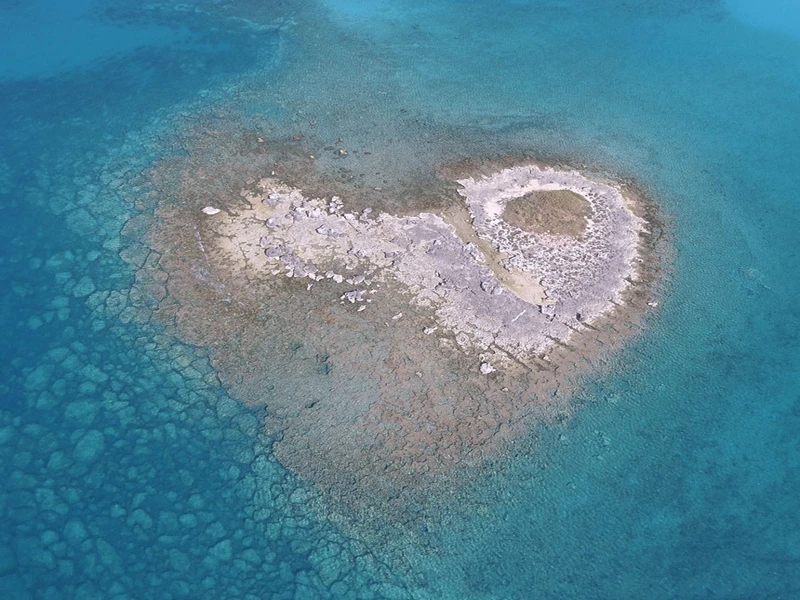 Salentissimo.it: Lo scoglio della Malva - Porto Cesareo, spiagge del Salento