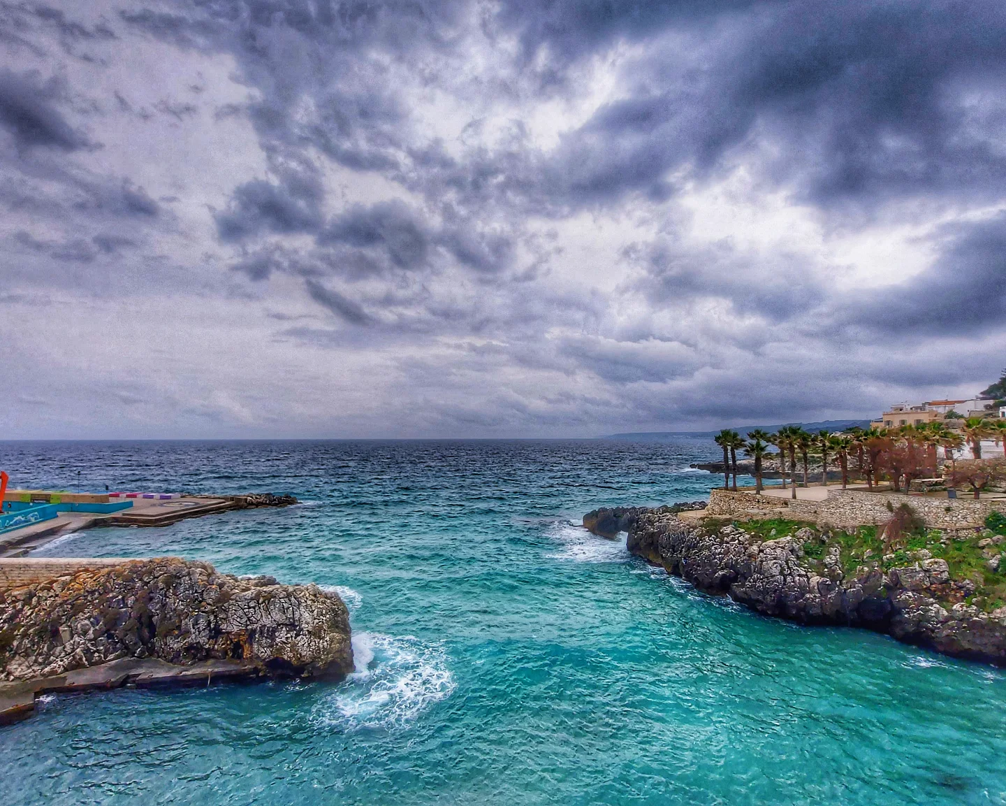 Salentissimo.it: Lungomare di Castro - Castro, spiagge del Salento