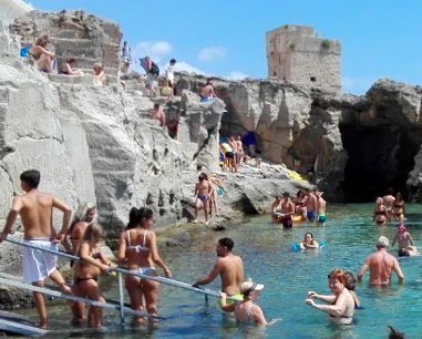 Salentissimo.it: Piscina Naturale di Marina Serra - Marina Serra - Tricase, spiagge del Salento