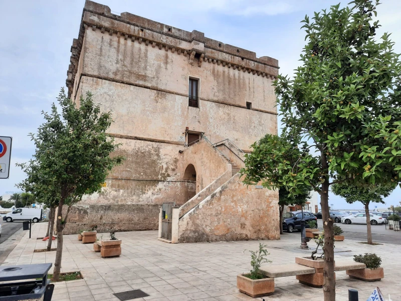 Salentissimo.it: Torre di Porto Cesareo - Porto Cesareo, spiagge del Salento