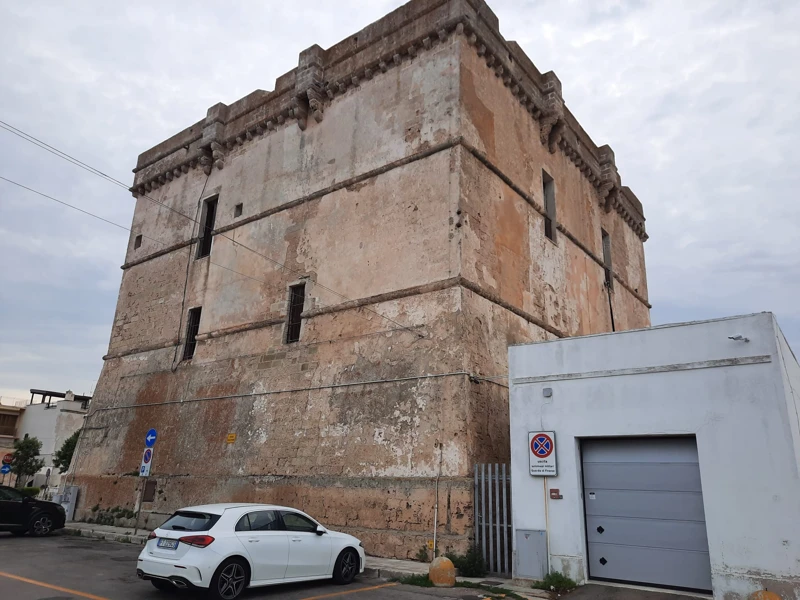 Salentissimo.it: Torre di Porto Cesareo - Porto Cesareo, spiagge del Salento