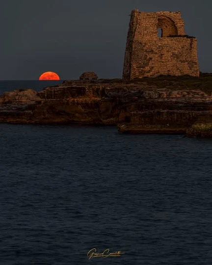 Salentissimo.it: Torre di Roca Vecchia - Roca Vecchia - Melendugno, spiagge del Salento