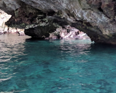 Salentissimo.it: Grotta del Drago -  Felloniche - Patú, spiagge del Salento