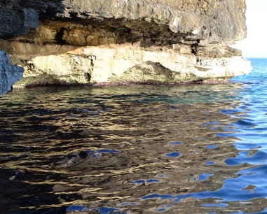 Salentissimo.it: Grotta del Drago -  Felloniche, spiagge del Salento
