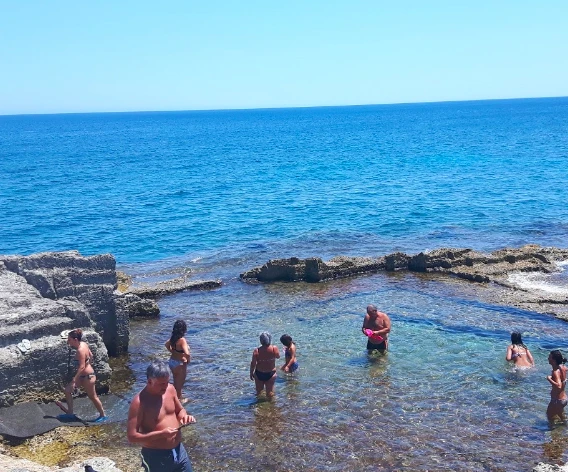 Salentissimo.it: Grotta della Botte - Marina di Andrano, spiagge del Salento
