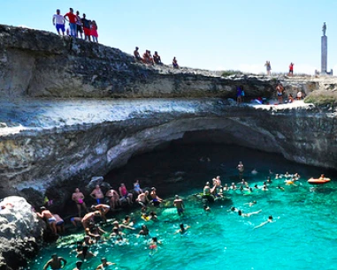 Salentissimo.it: Grotta della Poesia - Roca Vecchia - Melendugno, spiagge del Salento