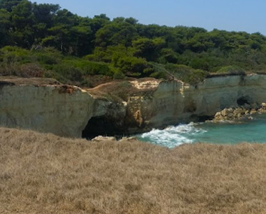 Salentissimo.it: Grotta di Mafar -  Sant Andrea - Melendugno, spiagge del Salento