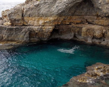 Salentissimo.it: Grotta Porcinara -  Santa Maria di Leuca, spiagge del Salento