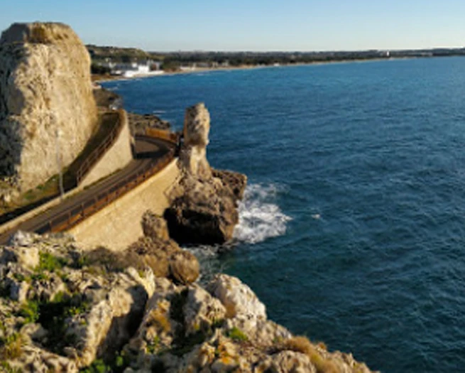 Salentissimo.it: Montagna Spaccata - Santa Maria al Bagno - Nardò, spiagge del Salento