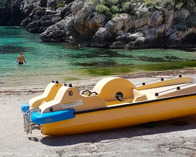 Salentissimo.it: Porto di Enea - Castro, spiagge del Salento
