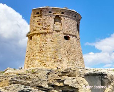 Salentissimo.it: Torre di Porto Miggiano -  Porto Miggiano - Santa Cesarea Terme, Salenton rannat