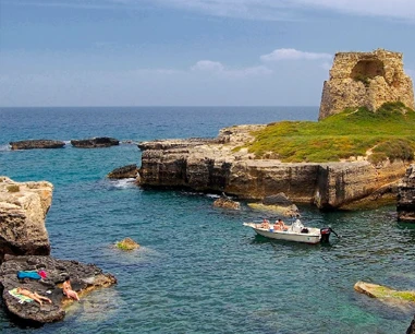 Salentissimo.it: Torre di Roca Vecchia - Roca Vecchia - Melendugno, spiagge del Salento