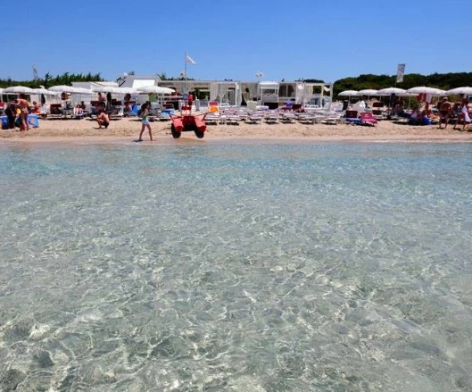 Salentissimo.it: Zeus Beach - Gallipoli, 萨兰托海滩